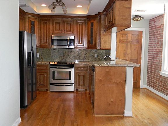 2nd image of 100 20th St #20-304