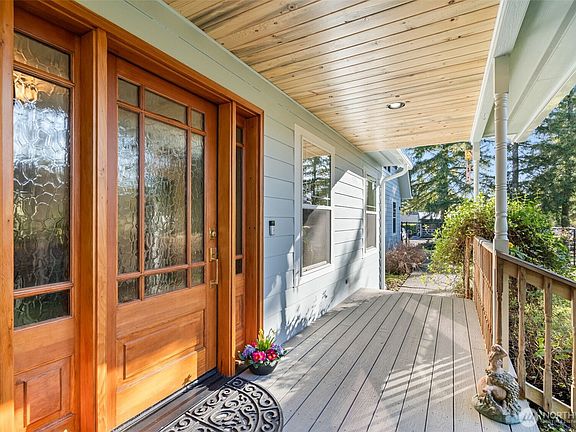 2nd image of 142 River Heights