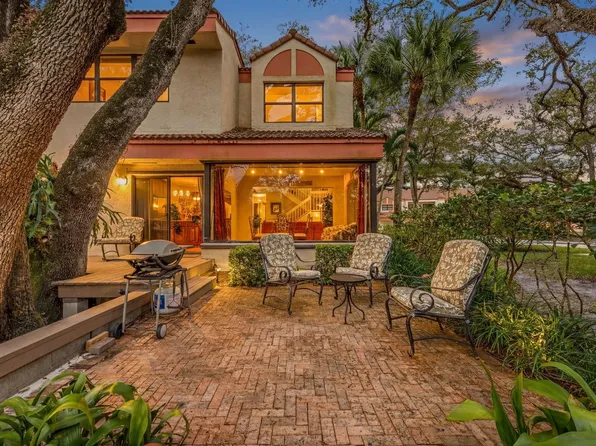 3317 Water Oak Drive #1301, Hollywood, FL 33021