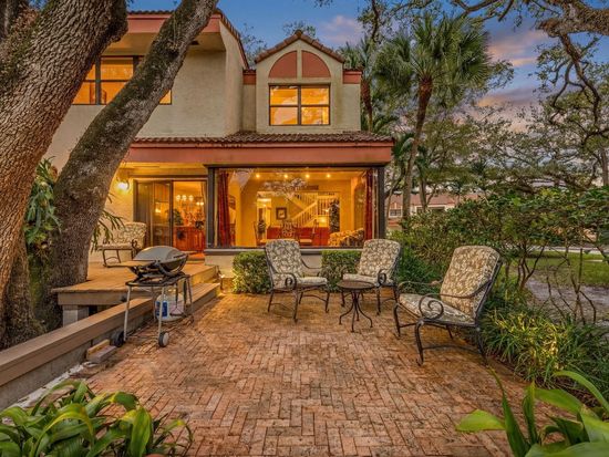 3317 Water Oak Drive #1301, Hollywood, FL 33021