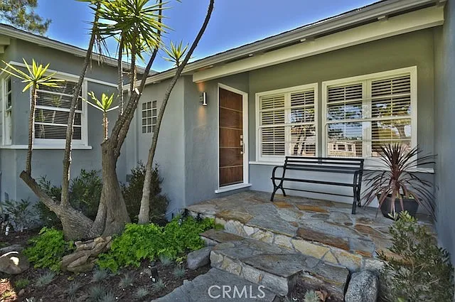 4423 Ethel Ave — Photo 3