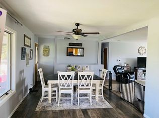 6685 State Route 9, Sciota, IL 61475