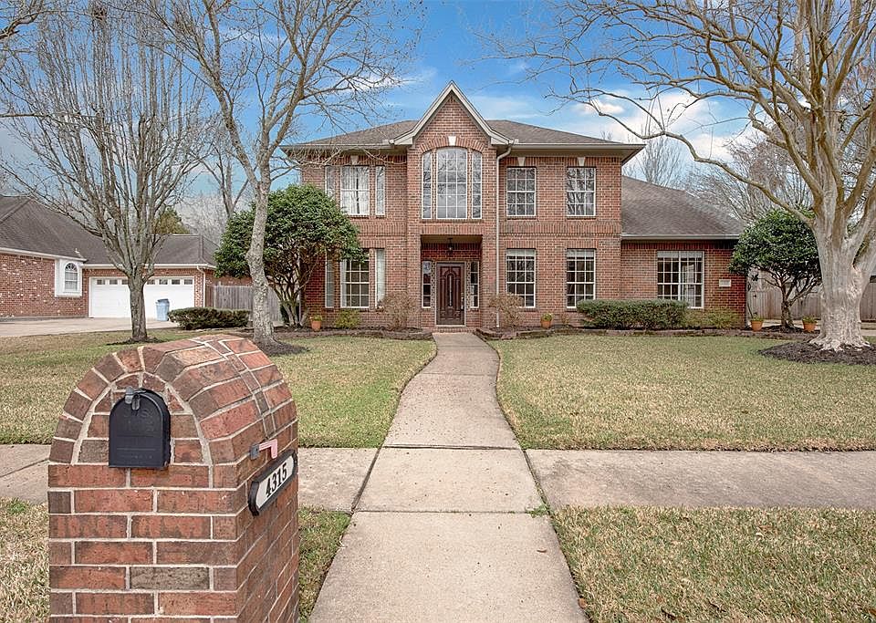 This stately home features 5 bedrooms, 4 full baths, 3-car detached garage, formal living and dining and a large game room - plenty of room for everyone in the family!