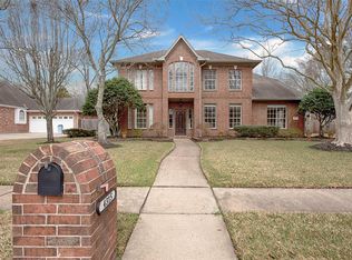 4315 Kirby Oaks Dr N, Seabrook, TX 77586