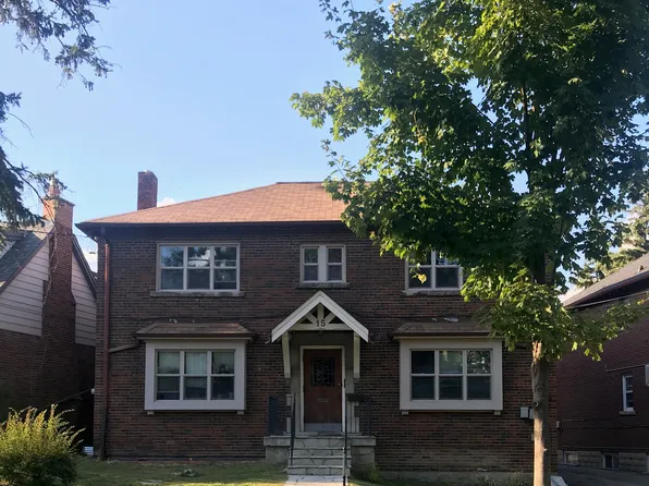 15 Rivercrest Rd #1, Toronto, ON M6S 4H4