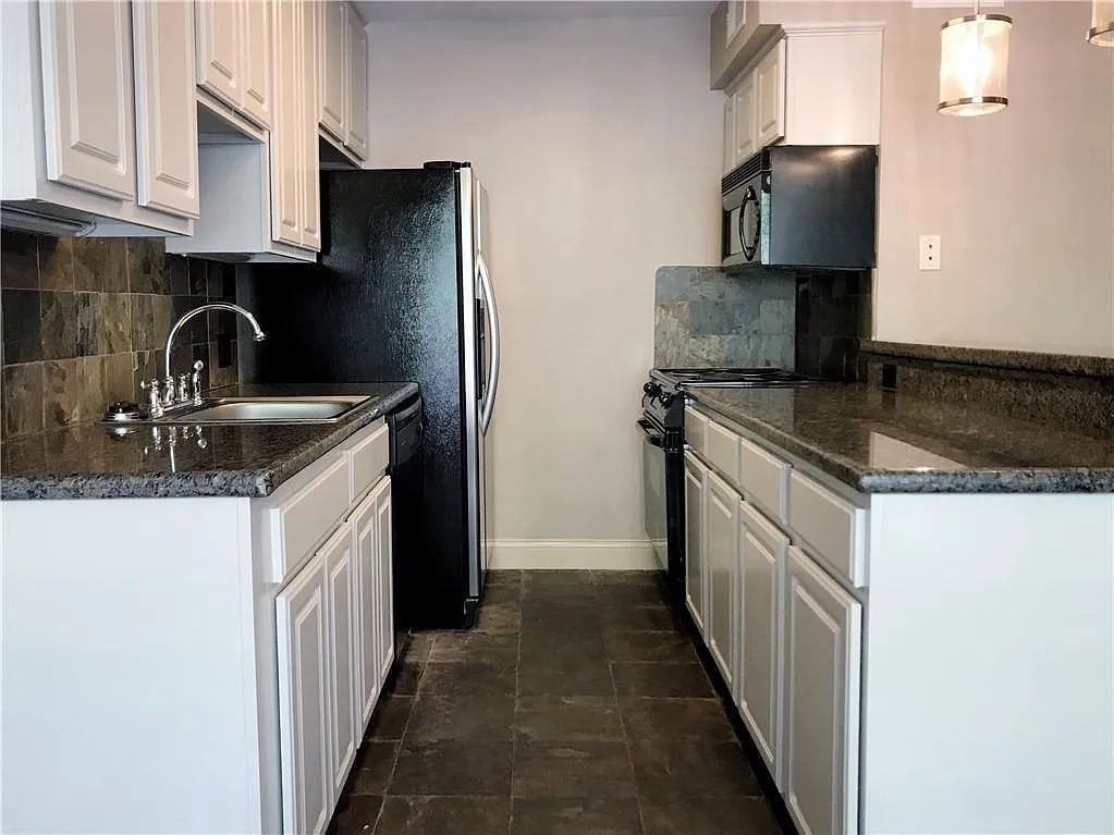 1 bed, 1.0 bath, 573 sqft, $1,325 — Photo 4