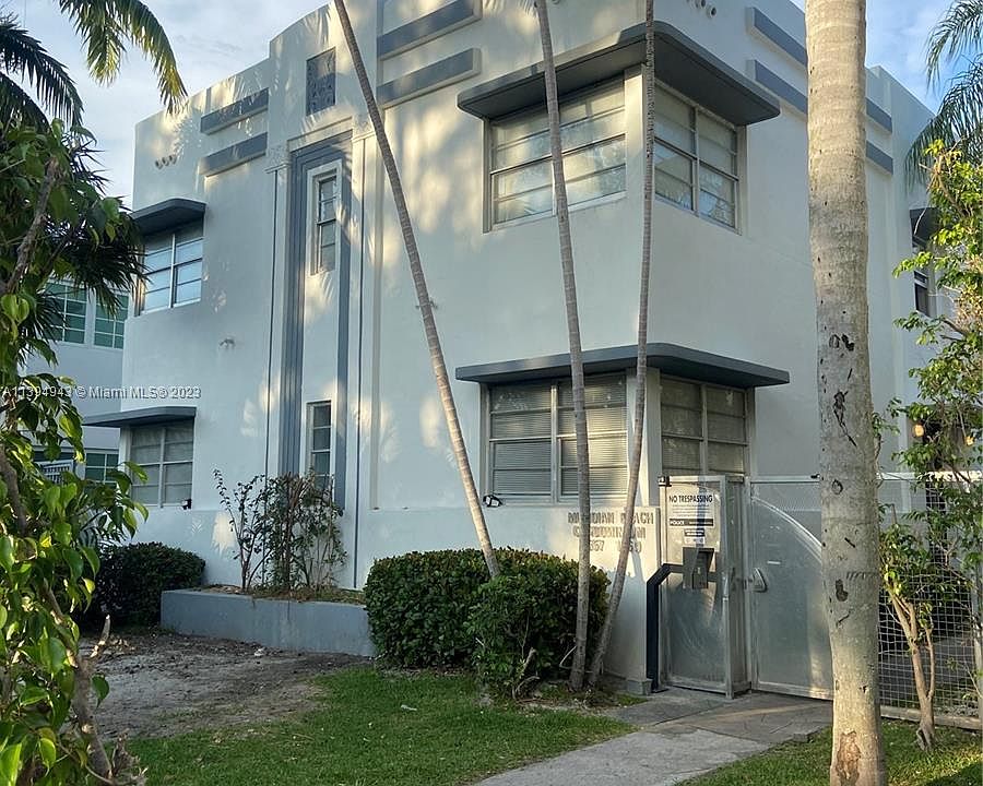 1st image of 1559 Meridian Ave APT 208