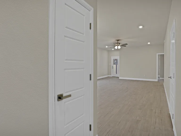 5618 Barkridge Dr — Photo 5