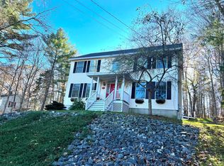 125 Ridgeview Dr, Veazie, ME 04401