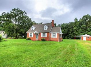 2122 Francis Rd, Glen Allen, VA 23060