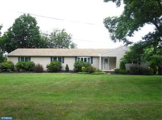 602 Provinceline Rd, Allentown, NJ 08501