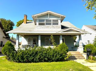 212 S Benton St, Cheboygan, MI 49721