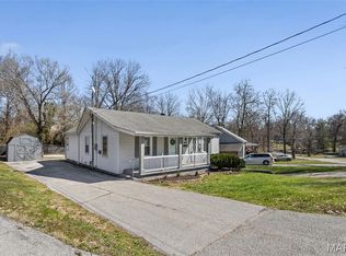 2425 La Salle Dr, Alton, IL 62002