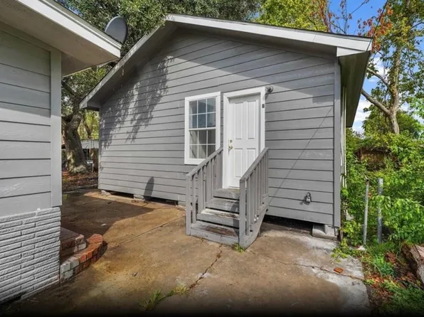 205 Hafer St, Baytown, TX 77520