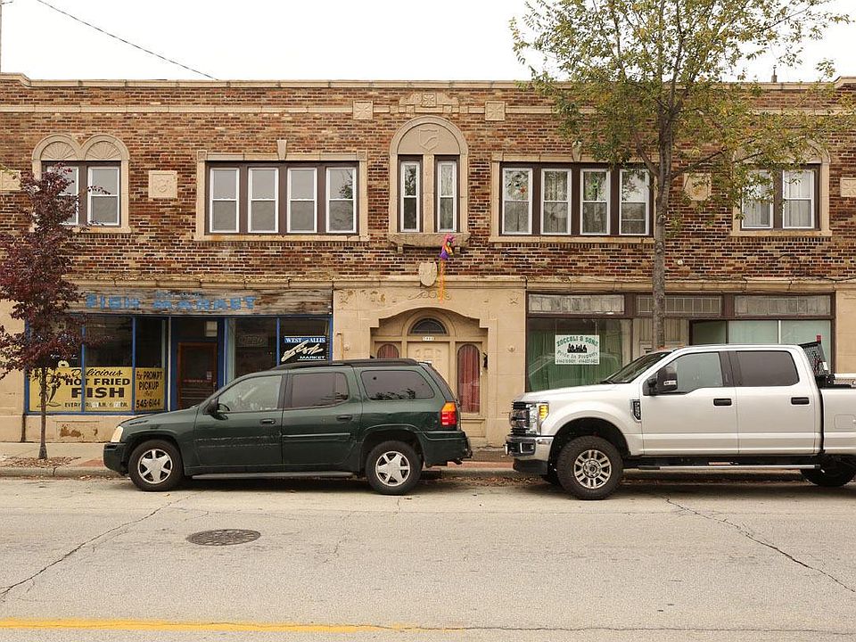 1st image of 5901 W Burnham St #5915