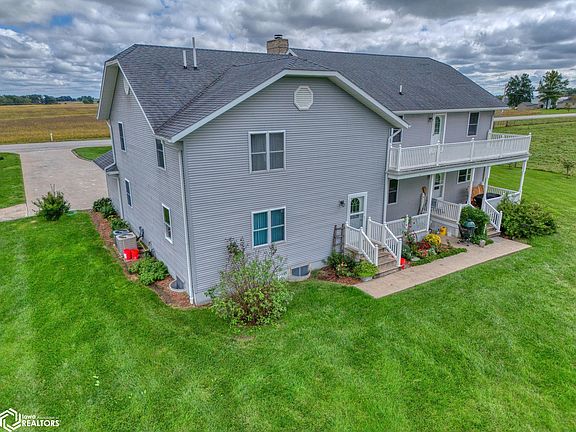 4th image of 21317 Lilac Ave