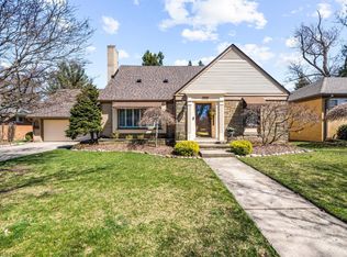 111 Maplefield Rd, Pleasant Ridge, MI 48069