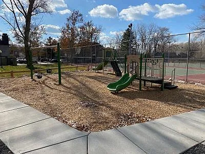 River Park Commons — Photo 27