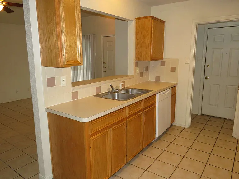 2609 Lucille Dr #A — Photo 4