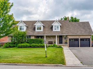 33 Campbell Dr, Uxbridge, ON L9P 1R5