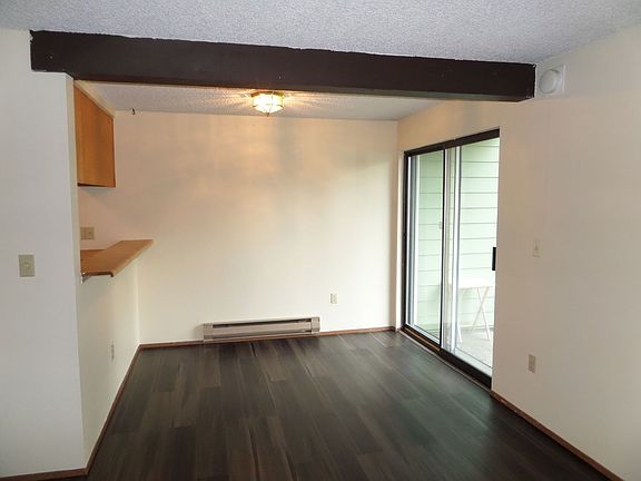 5th image of 2417 S 222nd St APT A2