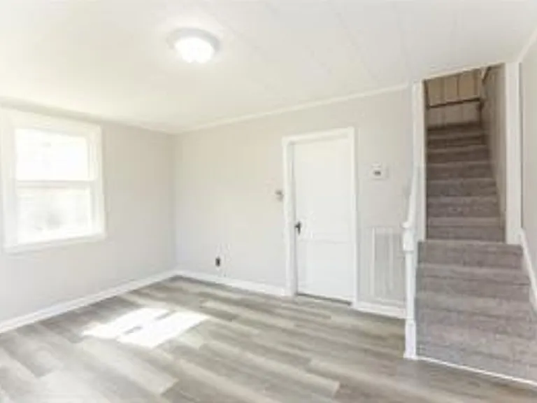 209 Pennington Blvd — Photo 17