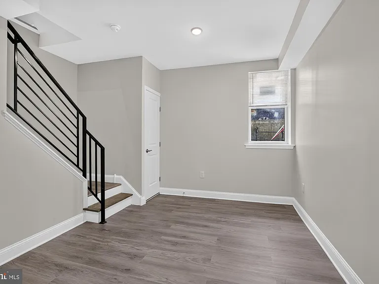 519 N 11th St #A — Photo 15