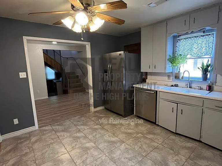 4301 Parker St — Photo 6