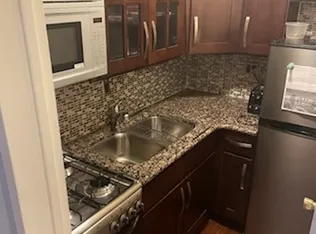 25 West 13th Street 2ES image 1 of 4