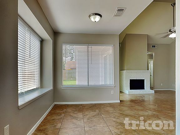 4th image of 13175 Pebblewalk Cir