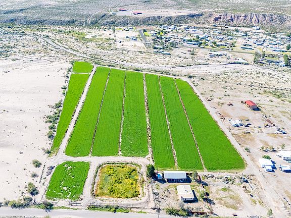 3rd image of 63 Paloma Blanca Rd