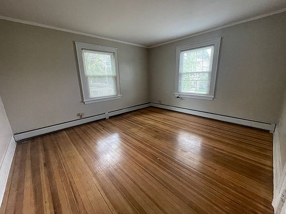 3rd image of 30 George St #2