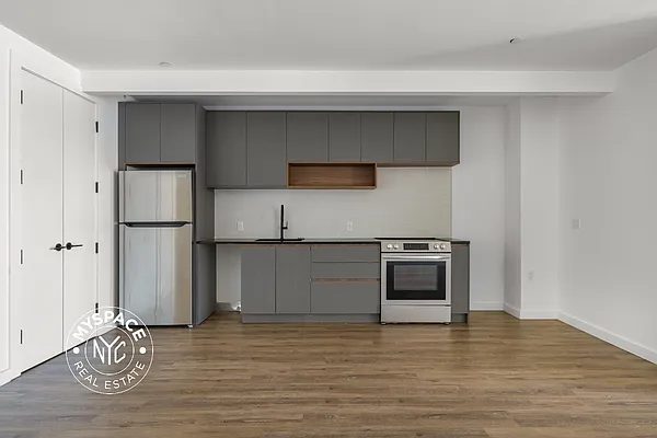 Rented by MySpaceNYC | media 3