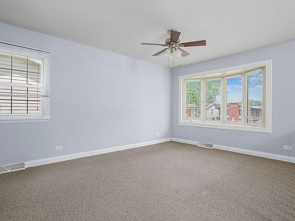 3rd image of 346 Madison Ave