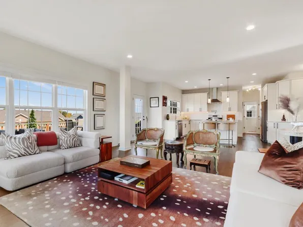 565 North Boulder Ridge DRIVE, Lake Geneva, WI 53147