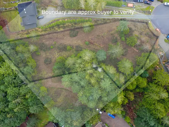 LOT Streamside Place Pl #A, Cowichan Valley, BC V0R 2P2