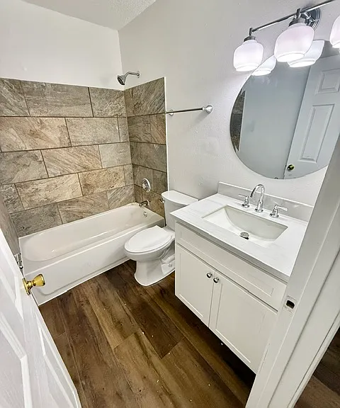 1109 Barrington Ln #1109 BARRINGTON LANE — Photo 9