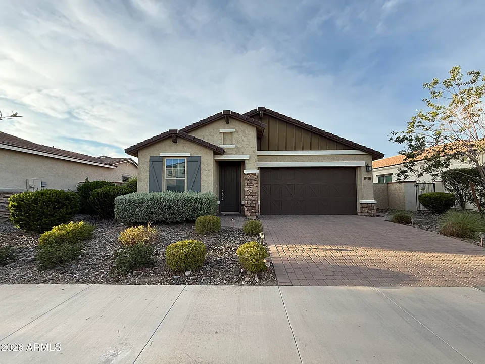 9458 E Thatcher Ave