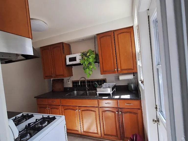 1861 Reed Ave — Photo 12