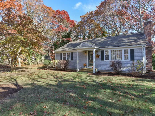 36 Grouse Lane, Hyannis, MA 02601