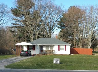 52723 Lilac Rd, South Bend, IN 46628