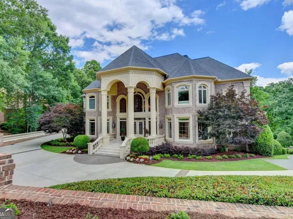 7015 Carlisle Ln, Johns Creek, GA 30022