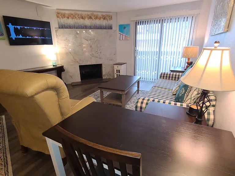 331 Wright St #201 — Photo 14