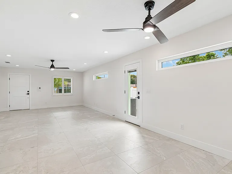550 Milwaukee Ave #550 — Photo 25