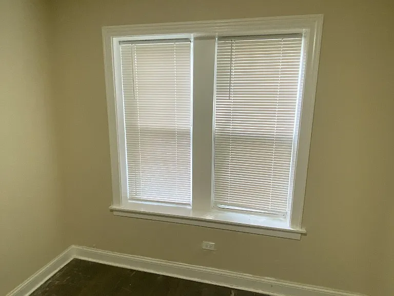 7151 S Green St #2 — Photo 11