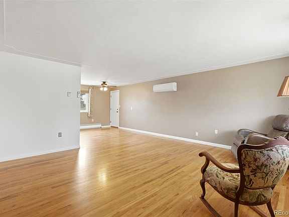 3rd image of 160 S 15th Avdr Drive