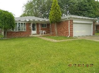 30141 Palomino Dr, Warren, MI 48093