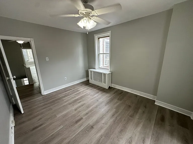 5743 Pemberton St — Photo 12