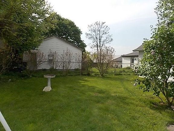 2nd image of 163 S Walnut St