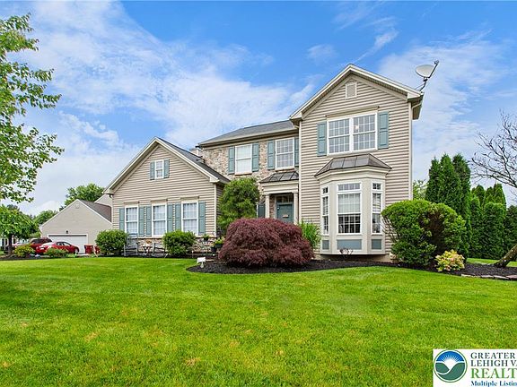 2nd image of 4257 Foxwood Cir